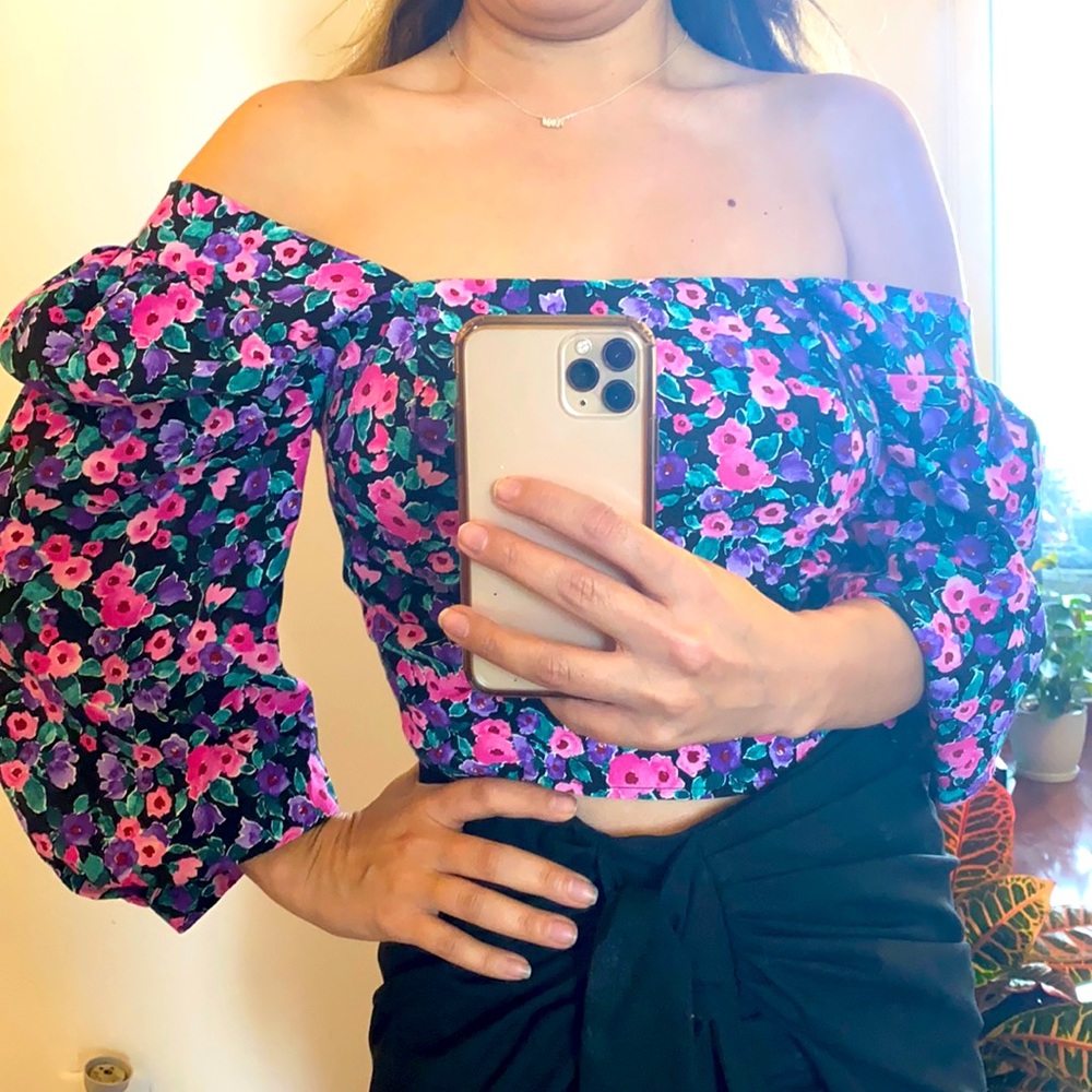 Zara Cute Off-shoulder Top, excellent used